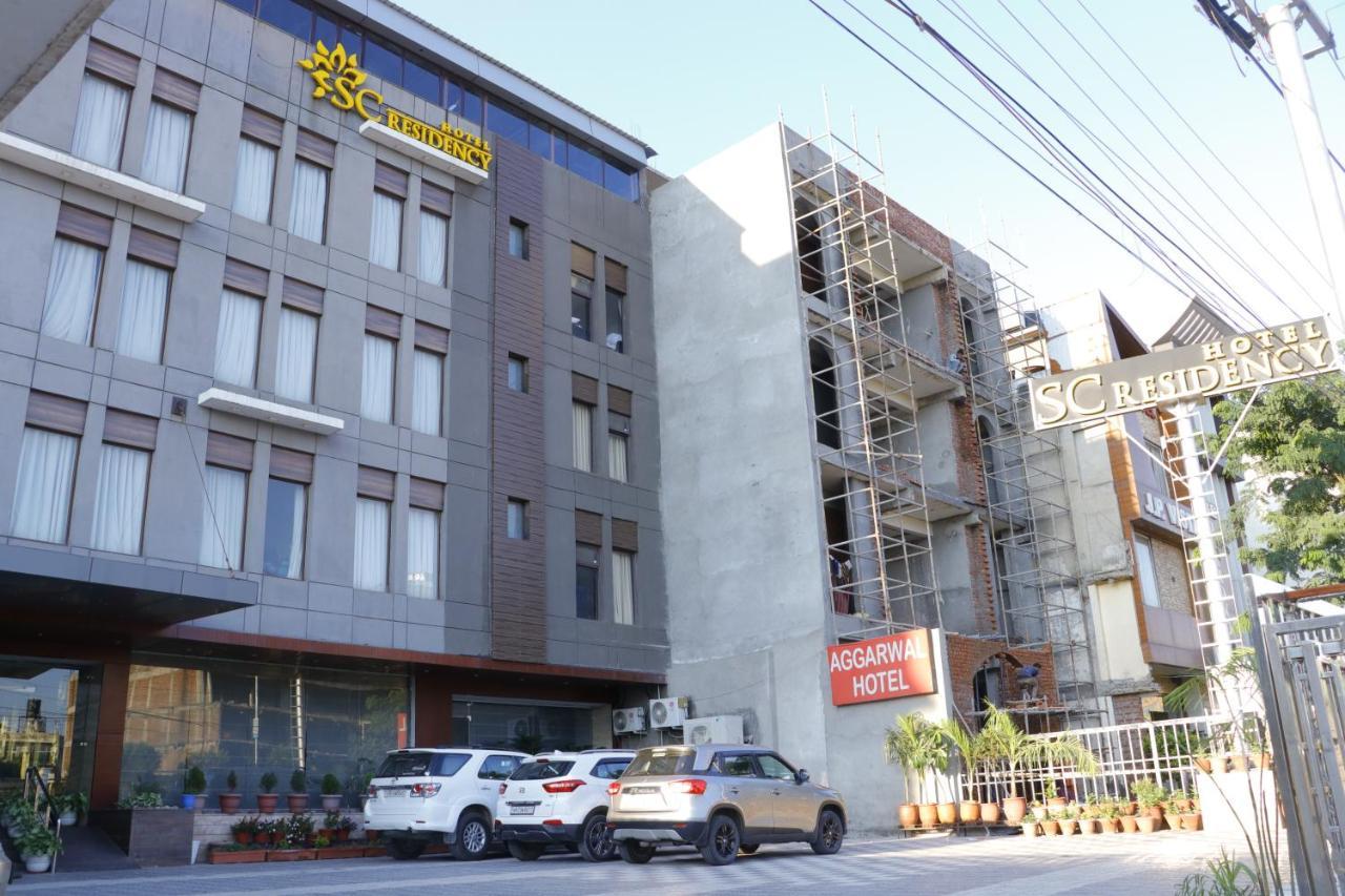 Hotel S C Residency Zirakpur Exterior foto